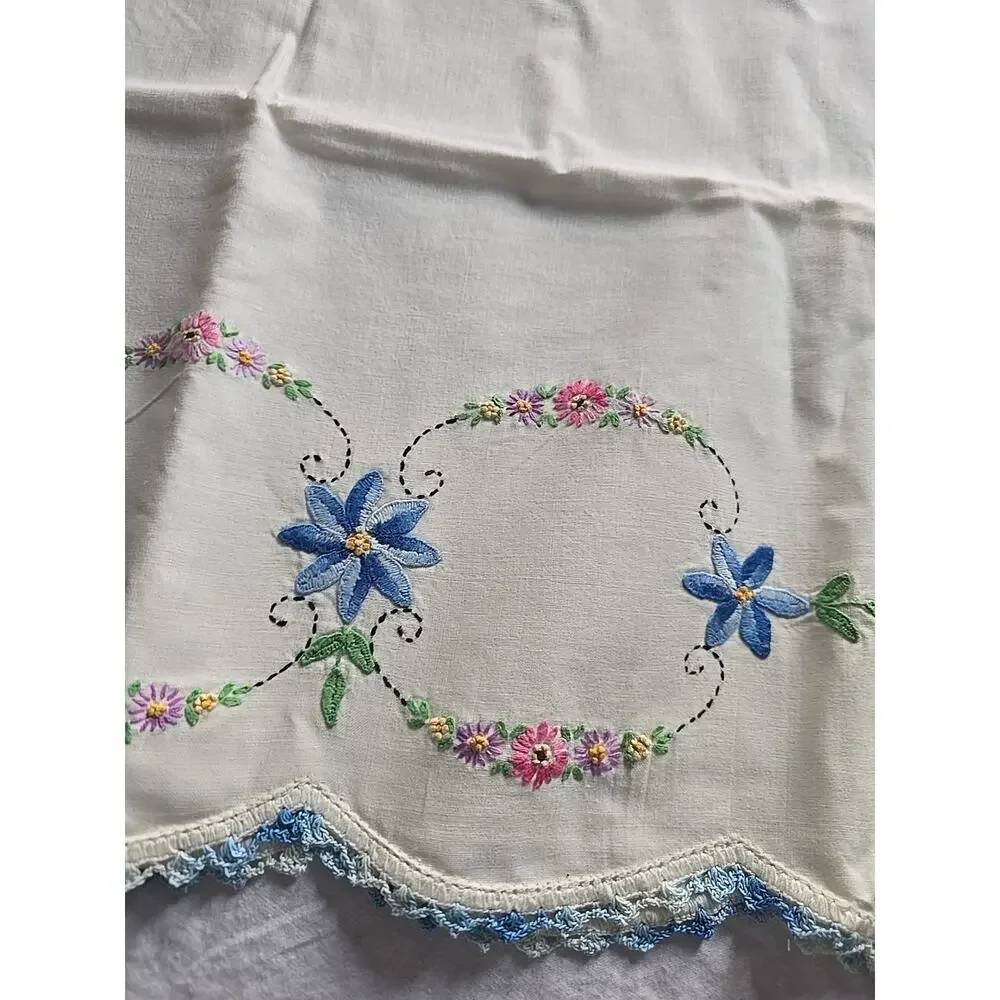 Vintage Hand Embroidered Floral‎ White Cotton Cottagecore Bedding Pillowcase